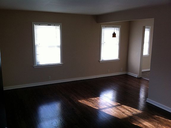 3rd image of 3300 N Dousman St APT 3