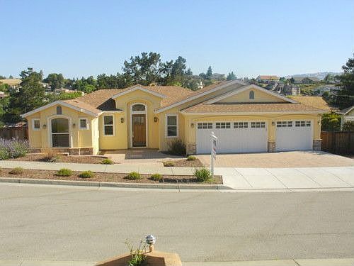 1st image of 758 El Paseo Dr