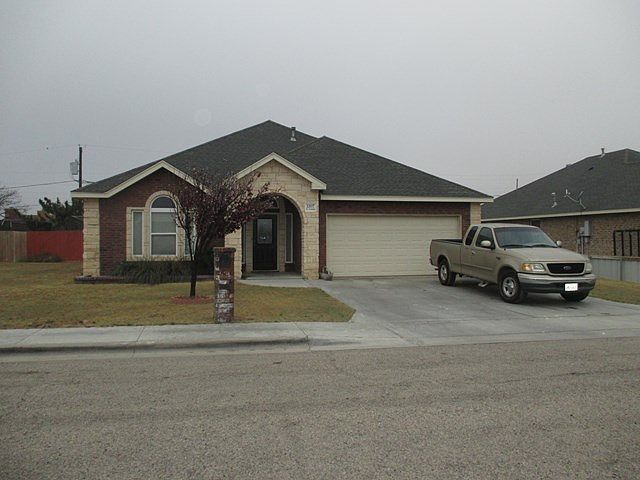 1st image of 1307 S Doris Ave