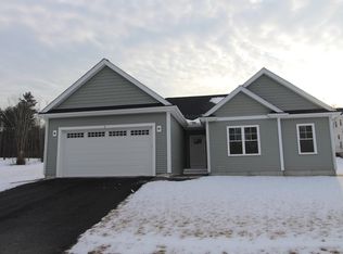 8 Weber Farm Rd #8, Wrentham, MA 02093