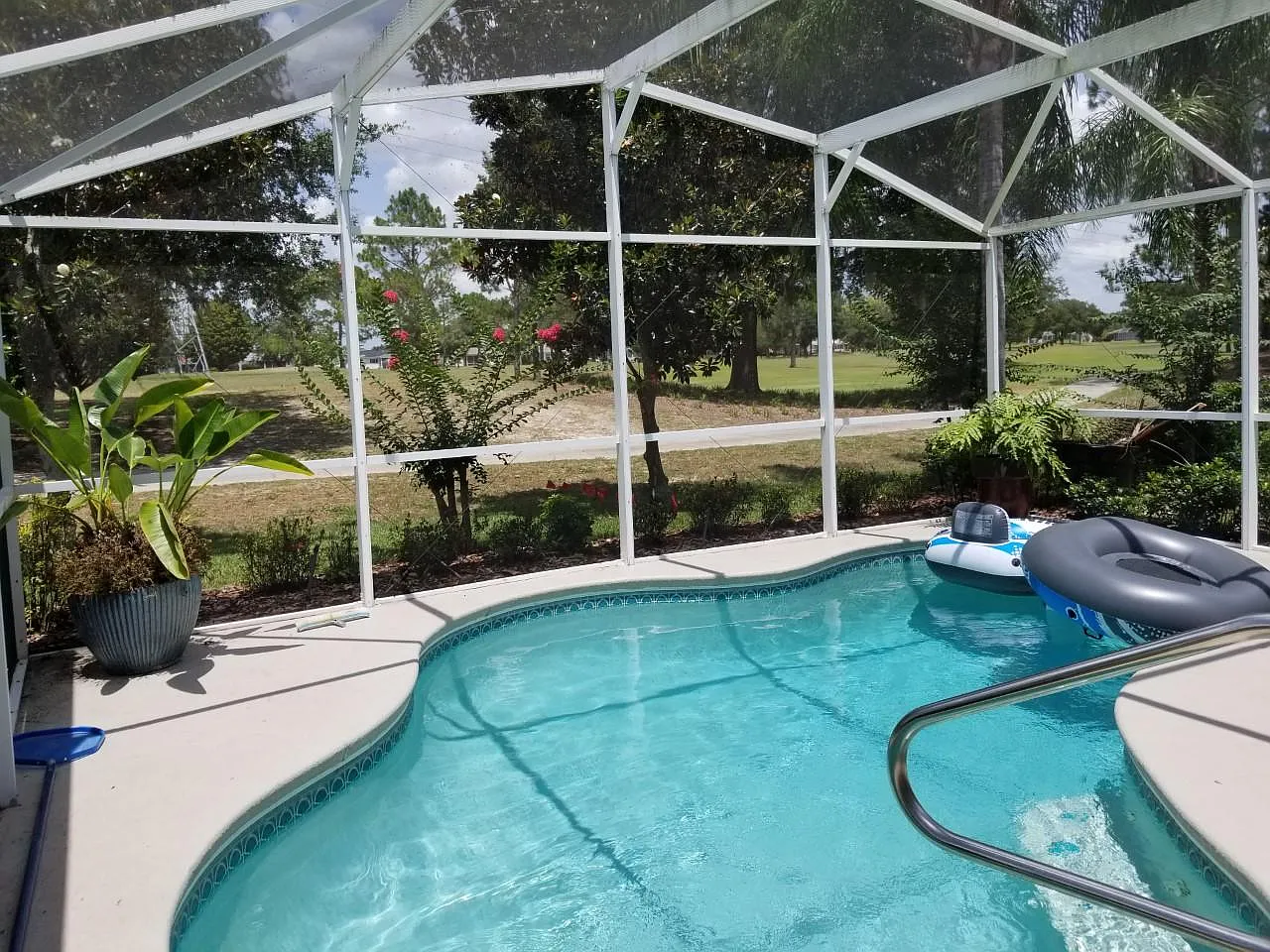 709 San Marino Dr — Photo 2