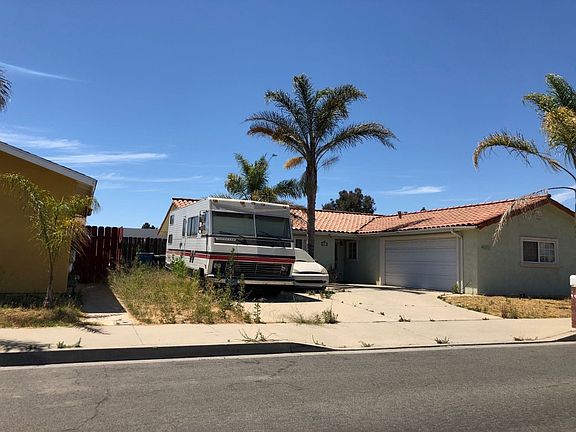 3rd image of 1653 La Salle Dr