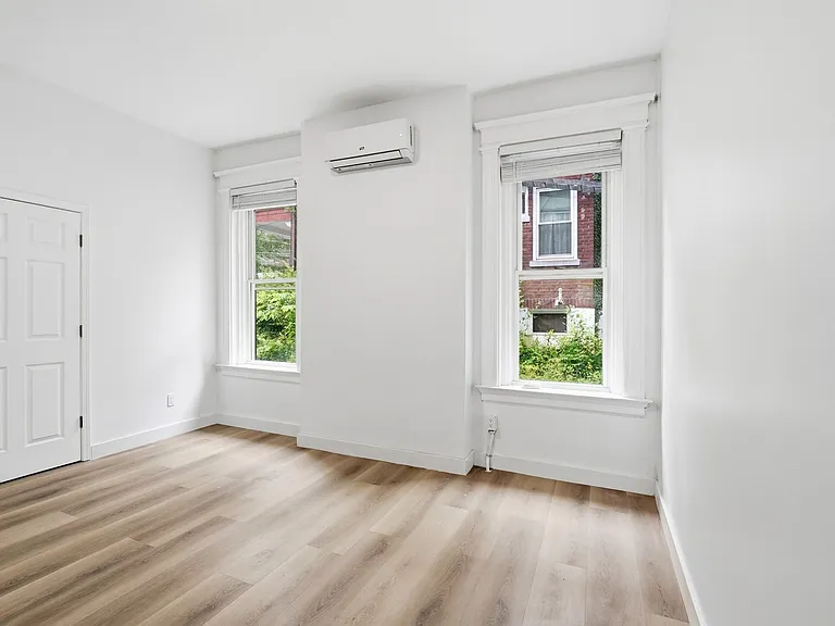 568 Hale Ave — Photo 17