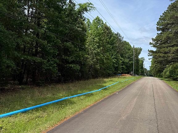 5th image of 77 Harbor Hill Rd