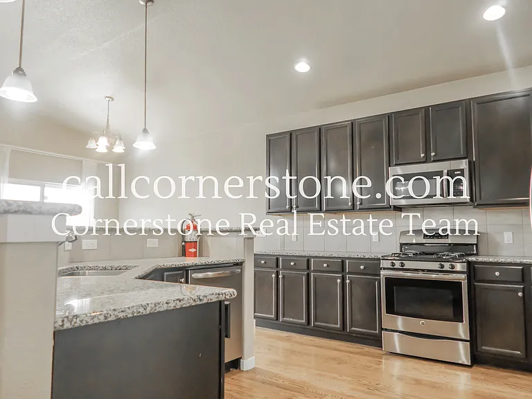 7406 Willow Pines Pl — Photo 10