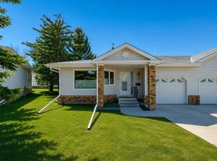 43 W Macewan Park Hts NW, Calgary, AB T3K3W6