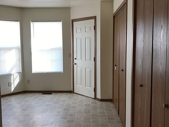 5th image of 1270-72 Butterfield Dr #1272