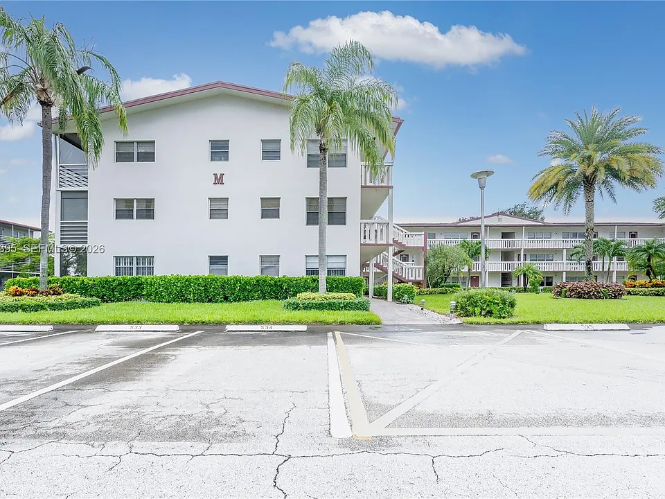 523 Fanshaw M #523