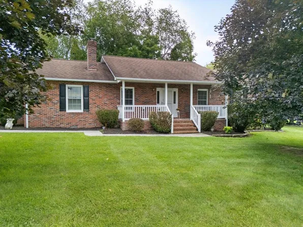 506 Cherry Hill Dr, Abingdon, VA 24210