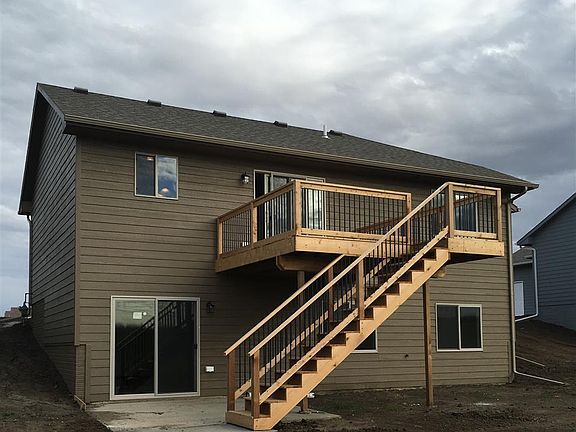 2nd image of 917 Trojan Ave