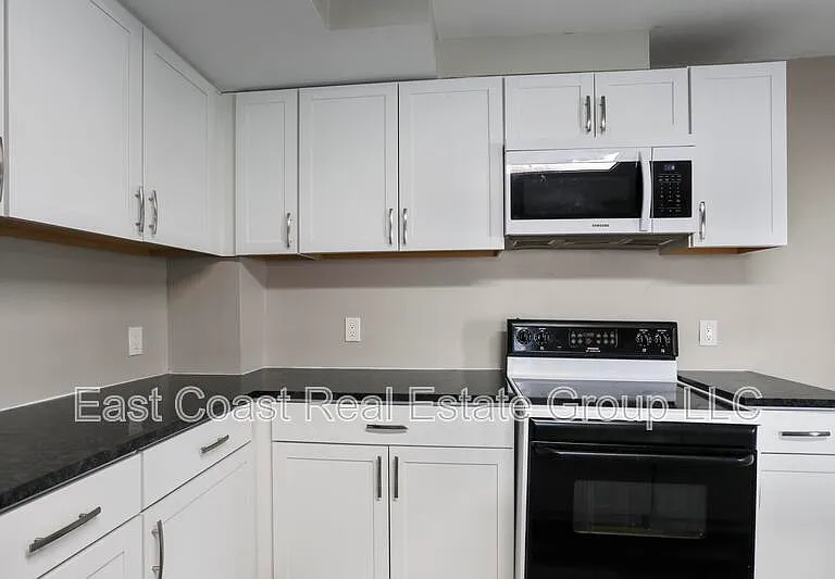 812 Dale St — Photo 9