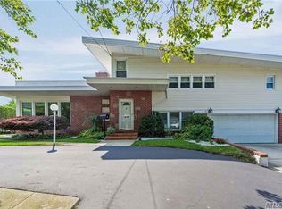 77 Broome Ave, Atlantic Beach, NY 11509