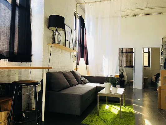 Rented by Nooklyn NYC LLC | media 26