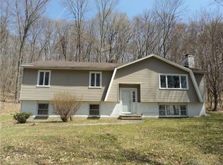 258 Turkey Roost Rd, Monroe, CT 06468