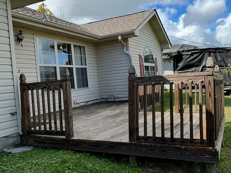 129 Norfolk Cir — Photo 4