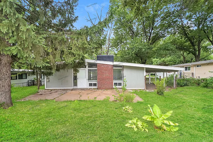1030 Robinwood Dr — Photo 11