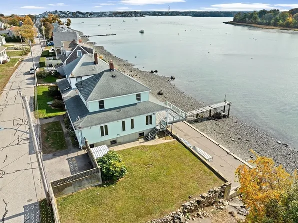 15 Clifton Ave, Hull, MA 02045