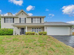 5914 Huntridge Rd, Roanoke, VA 24019