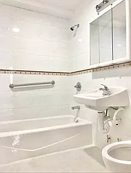 Rented by Century 21 Premier 