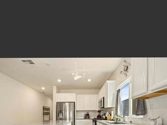 4th image of 1704 Ball Dr