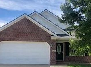 120 Frederick Dr, Nicholasville, KY 40356