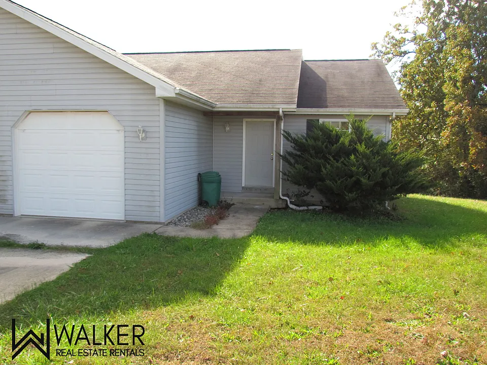 407 9th Street Cir