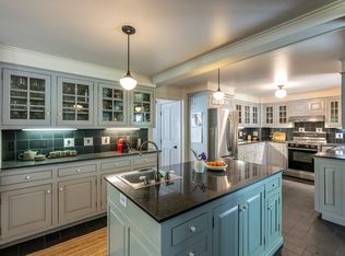 2 Chestnut Hill Rd, Leverett, MA 01054