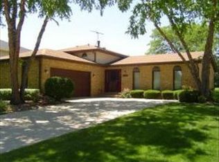 1056 Aegean Dr, Schaumburg, IL