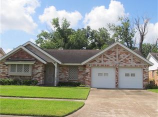 2310 Muscadine Ln, Pasadena, TX 77502