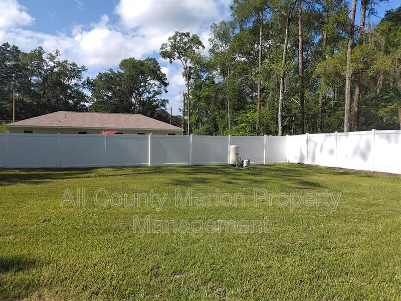 3 bed, 2.0 bath, 1112 sqft, $1,750 — Photo 2