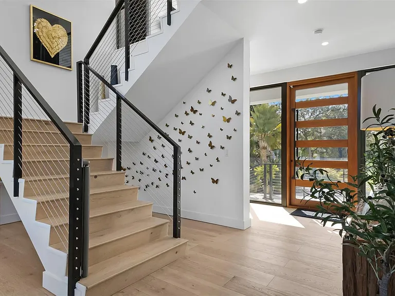 823 Ponce De Leon Dr — Photo 21