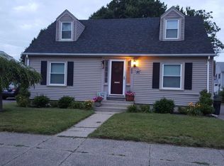 288 Bloomfield St, Pawtucket, RI 02861