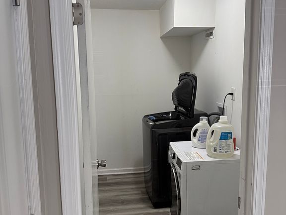 4th image of 3007 Albatross Ln