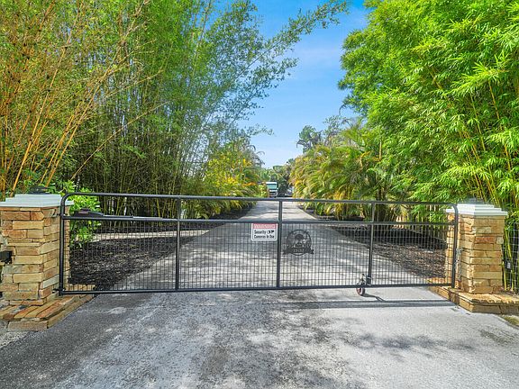 3rd image of 13432 153RD Road N
