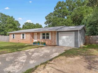 5600 Mulat Rd, Milton, FL 32583