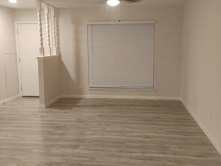 10508 Ashwood Dr #D — Photo 6