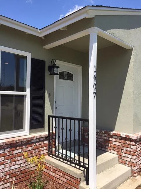 3 bed, 1118 sqft, $3,500 — Photo 2