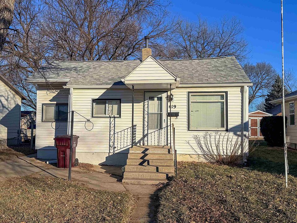 1st image of 419 W 18th St
