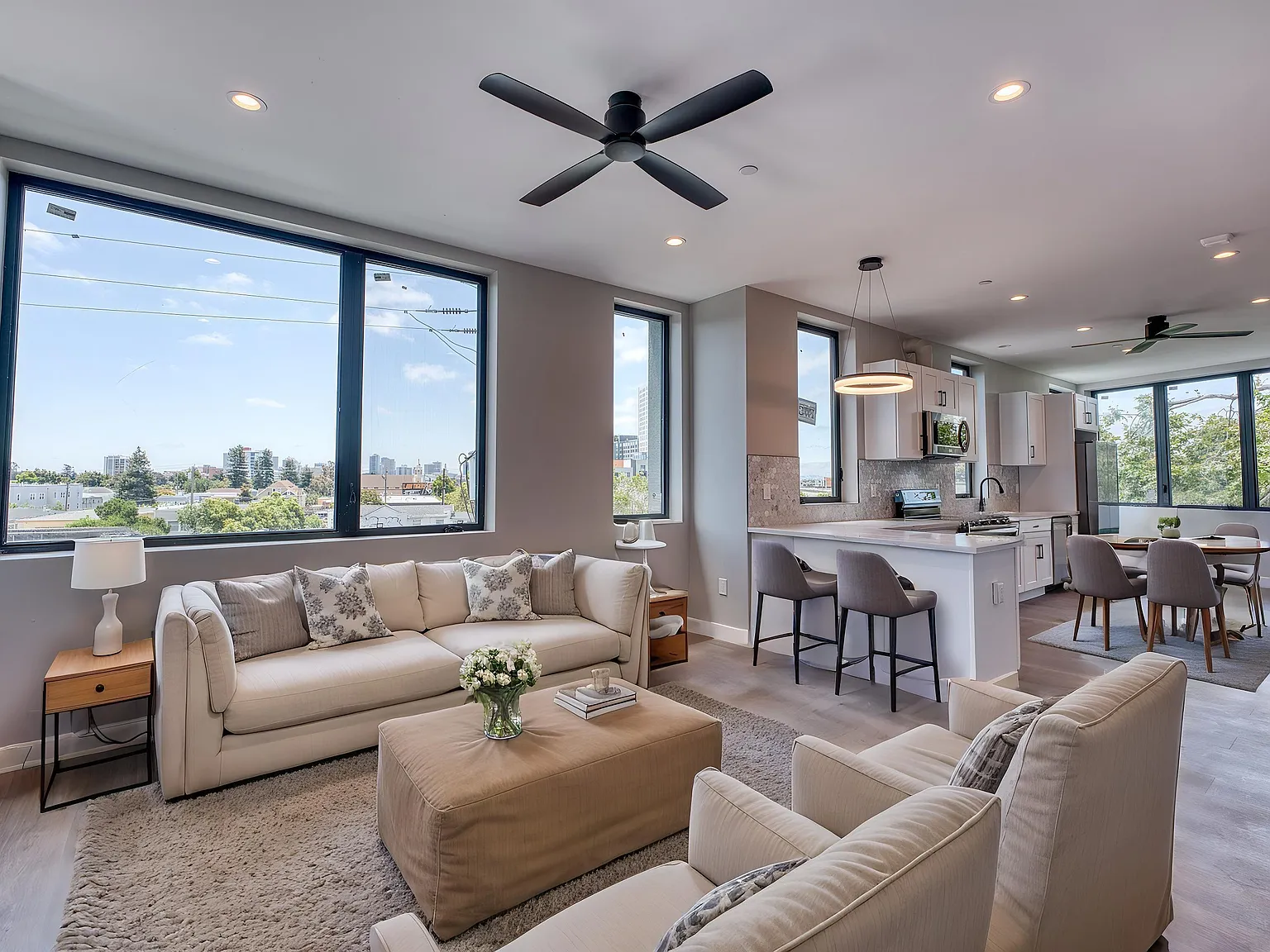 2 bed, 991 sqft, $3,960 — Photo 1