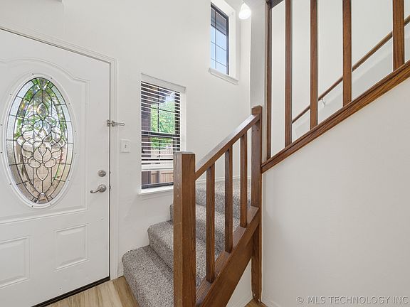 4th image of 4608 E 93rd Ct #19-D