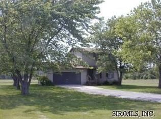 8772 Church Rd, Worden, IL 62097