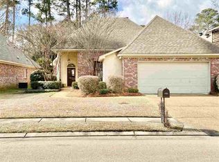 755 Versailles Dr, Ridgeland, MS 39157