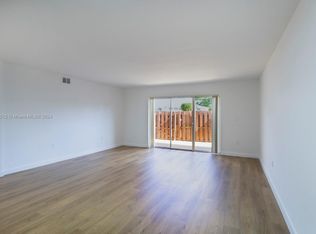 14921 SW 80th St APT 106, Miami, FL 33193