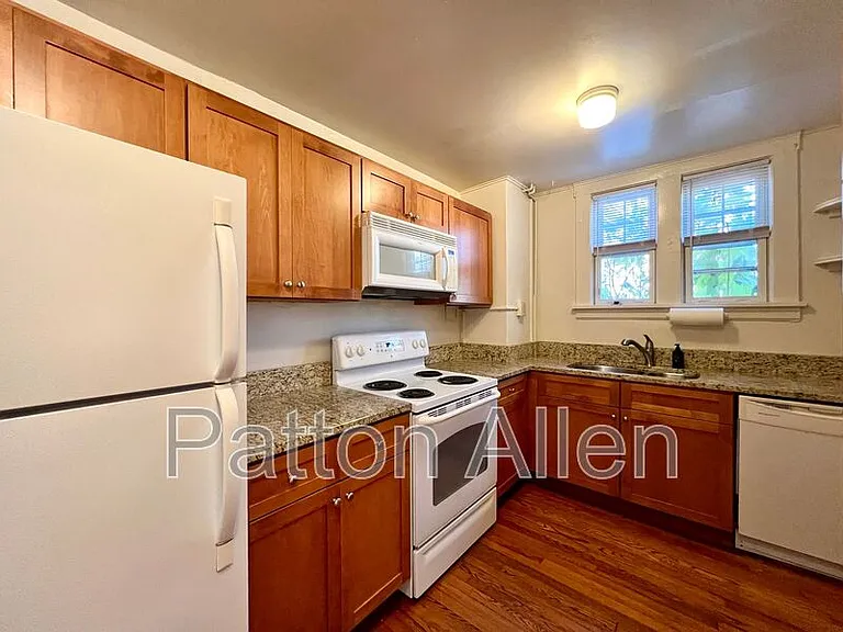 83 Edgemont Rd #1 — Photo 8