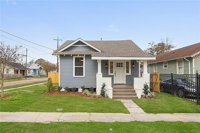 1st image of 1704 Eagle St