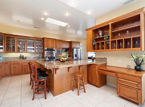 5th image of 23448 Calistoga Pl