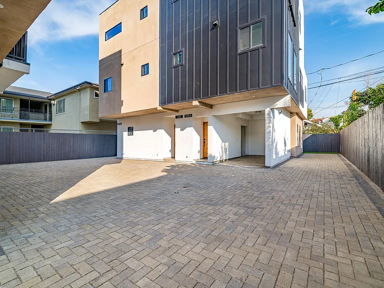 520 N Saint Andrews Pl #3 — Photo 11