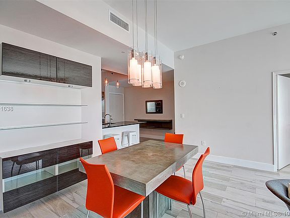 4th image of 950 Brickell Bay Dr #Lph4105
