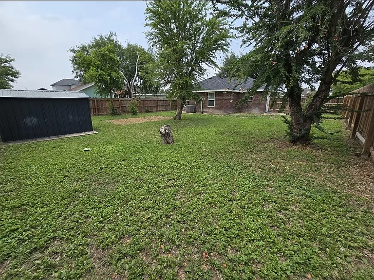 809 W Cardinal Ave — Photo 4