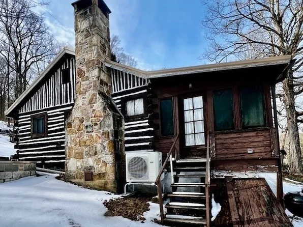 122 Pinetree Dr, Rockwood, PA 15557